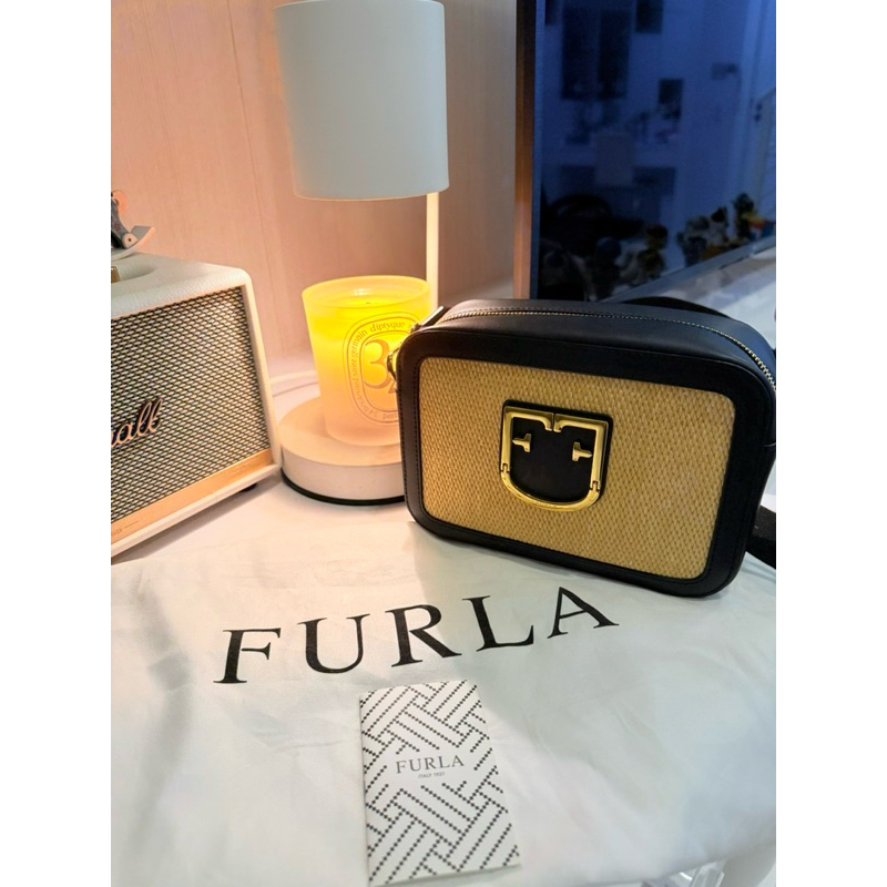 (แท้ 💯) FURLA Brava cross body bag