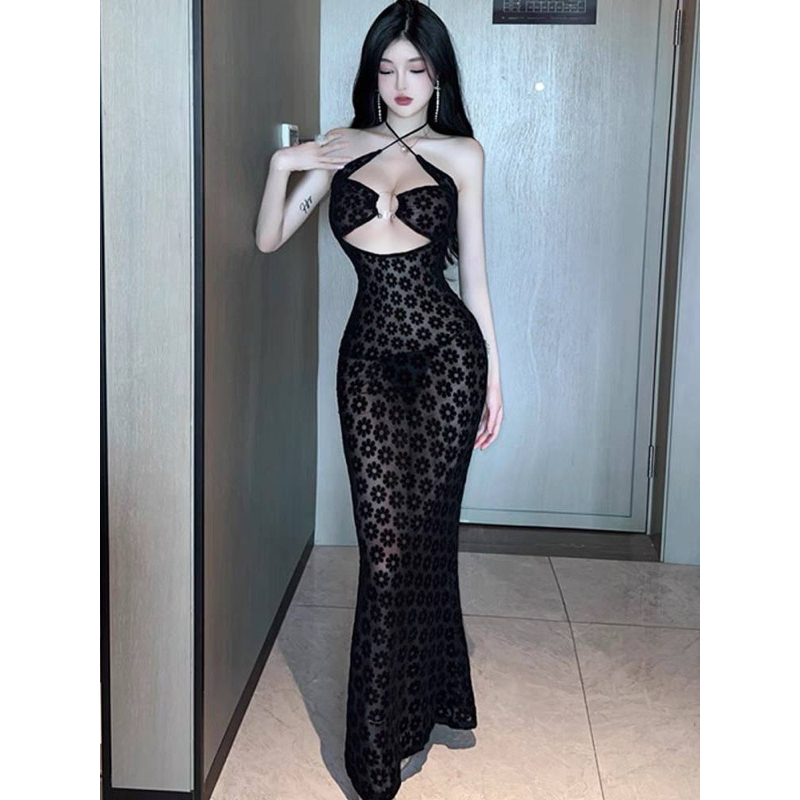 💸ร้านบุกบุ๊ยยย💸ชุดเดรสยาว set ผ้าซีทรูพิมพ์ลายเดชี่ เนื้อกำมะหยี่ ผ้ายืดเยอะแต่งอะไหล่ เว้าอก(FF44)