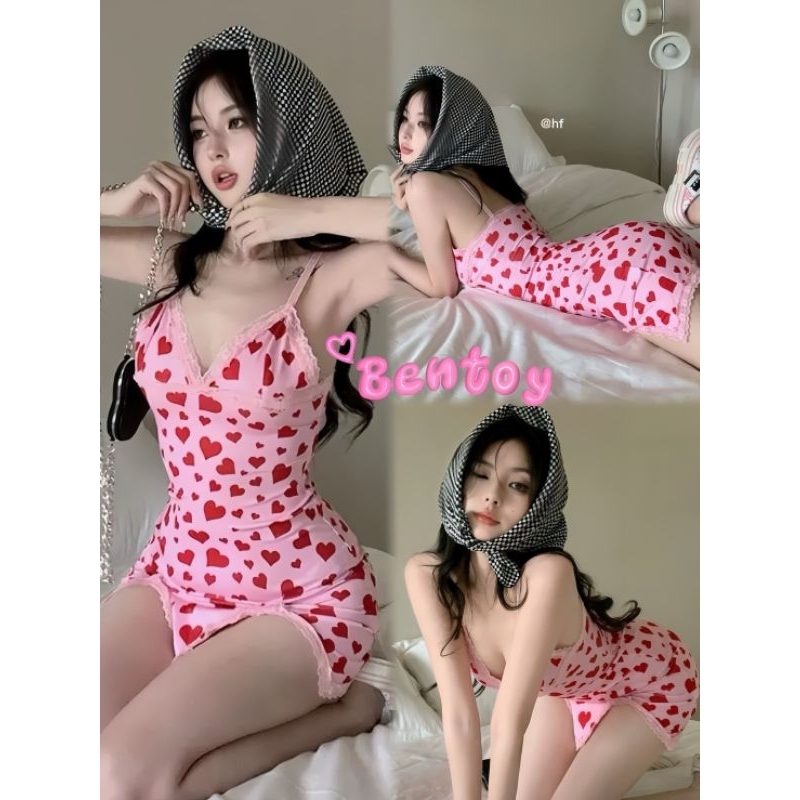 Bentoy(2225)ชุดเดรสสายเดี่ยวสั้นมินิ รัดรูป​ แต่งลายรูปหัวใจ ดีเทลแหวกขา ตัดขอบลูกไม้ เซ็กซี่ สีสันสดใสน่ารัก