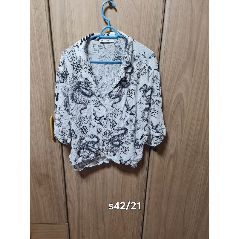 lc waikiki เสื้อเชิ้ตโอเวอร์ไซส์สตรีมือ2 ป้ายs กว้าง42