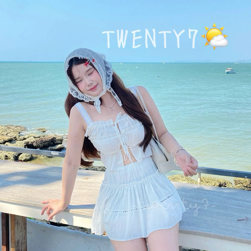 พรัอมส่ง🌤️ ได้ทั้งชุด ✨🌻 ชุดเสื้อครอปสีขาว+กระโปรงขาว เข้าชุด ได้ทั้งสองชิ้น น่ารักมากๆ🌼