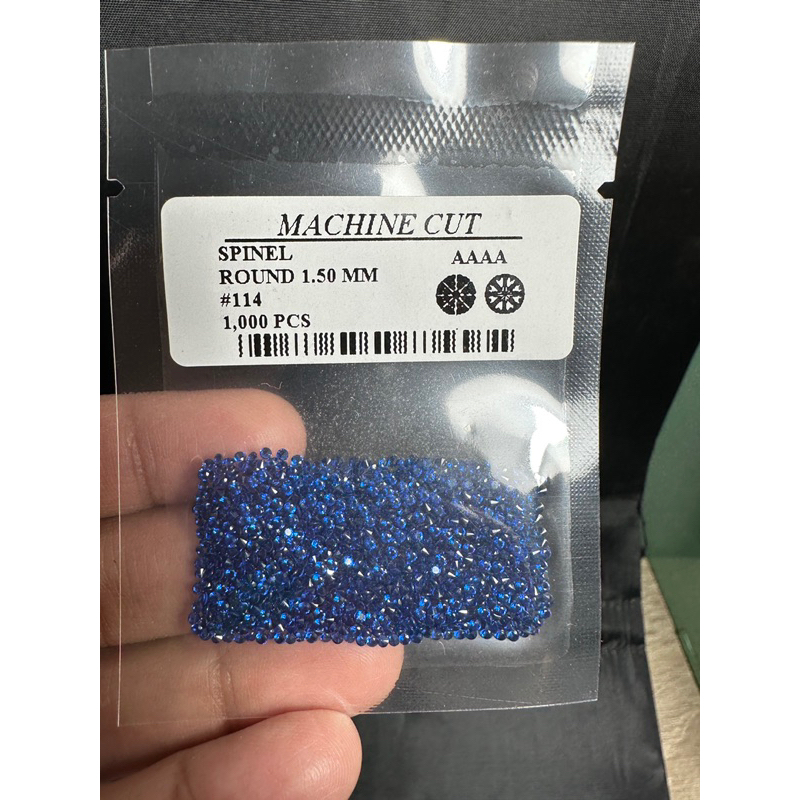 Blue Sapphire พลอยไพลิน สีน้ำเงิน( LAB ) อัญมณี…ทรงกลม 1.50  มิลลิเมตร พลอย ขนาด1.50 มิลลิเมตร( MM)( 1000 PCS เม็ด) ราคา ถูกที่สุด ดีลบีเคเค แกลเลอรีภาพที่ 3