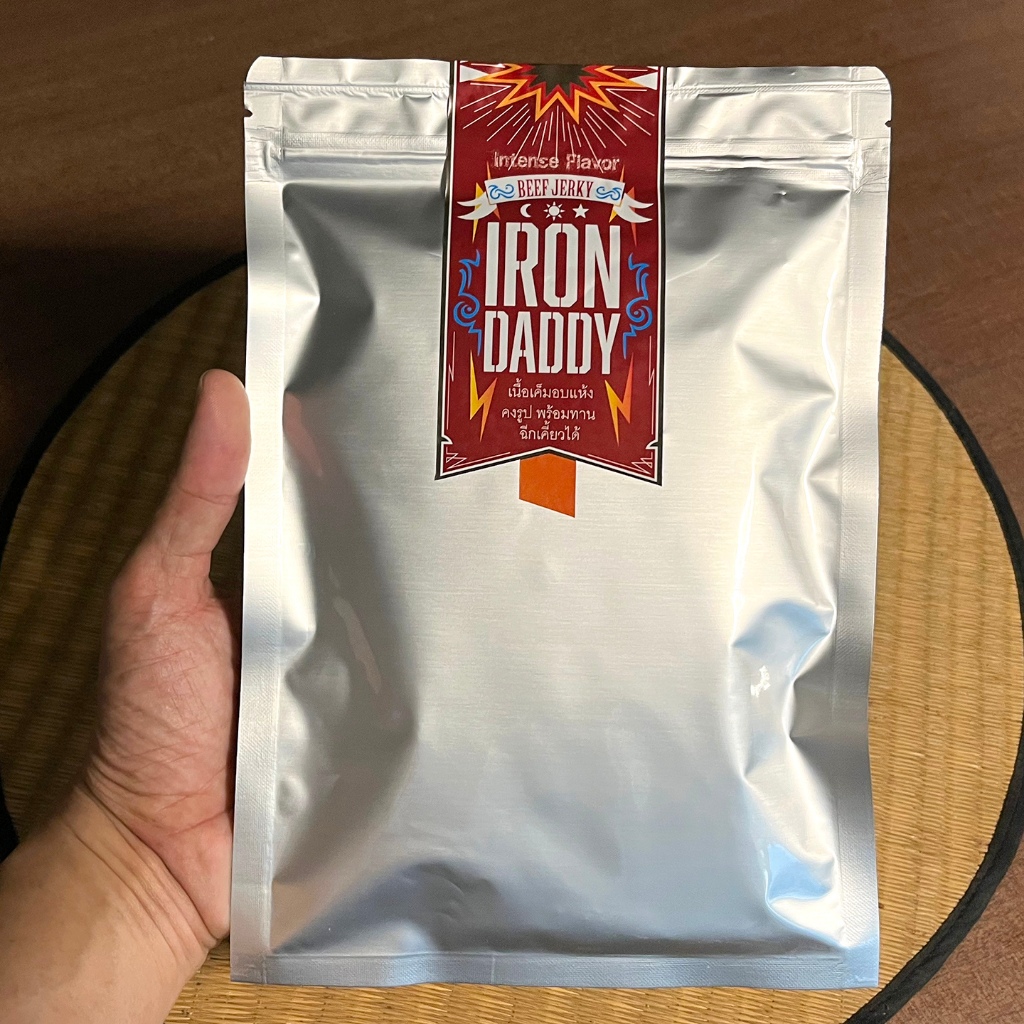 เนื้อเค็มอบแห้ง (Beef Jerky) พร้อมทาน มีแบบ 60 และ 90 กรัม Iron Daddy ป๋าจอมอึด รสเข้ม เค็มกลมกล่อม โปรตีนสแน๊ค ทานเล่น