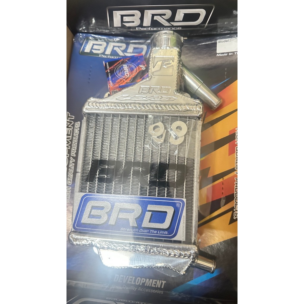 หม้อน้ำ BRDใส่รถ LEAD125และ giorno-125เป็นงานทำเป็นคอแบบ รถยนตร์เลยคับ มาพร้อมฝาปิดหม้อน้ำด้วยนะคับ 