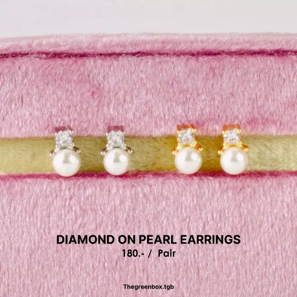 ต่างหู Diamond on Pearl เพชรและมุกก้านเงินแท้ S925- Thegreenbox