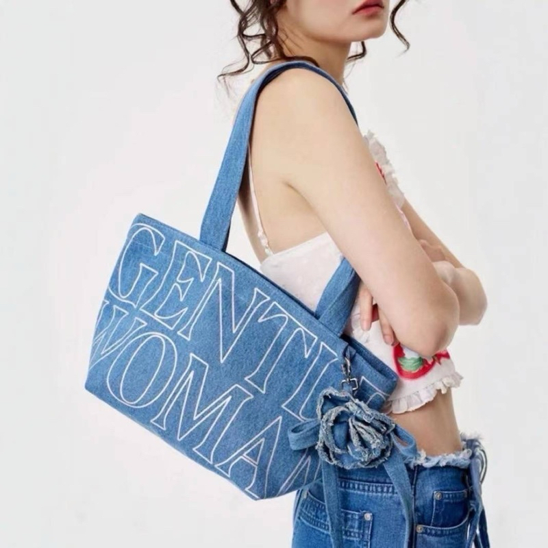 กระเป๋า GENTLE WOMEN