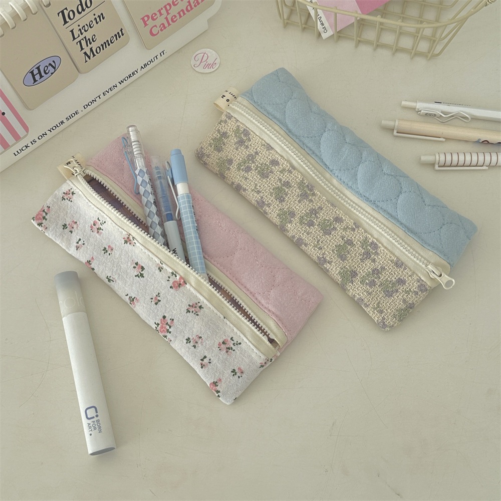 พร้อมส่ง🇹🇭 A062 กล่องดินสอ ลายดอกไม้เล็ก สไตล์เกาหลี น่ารัก พกพาสะดวก กระเป๋าดินสอ กระเป๋าใส่เครื่องเขียน ของจิปาถะ