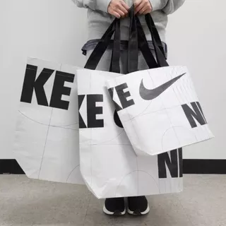 ถุงกระเป๋า Nike Reusable Shooping Bag การันตี ของเเท้ 100%