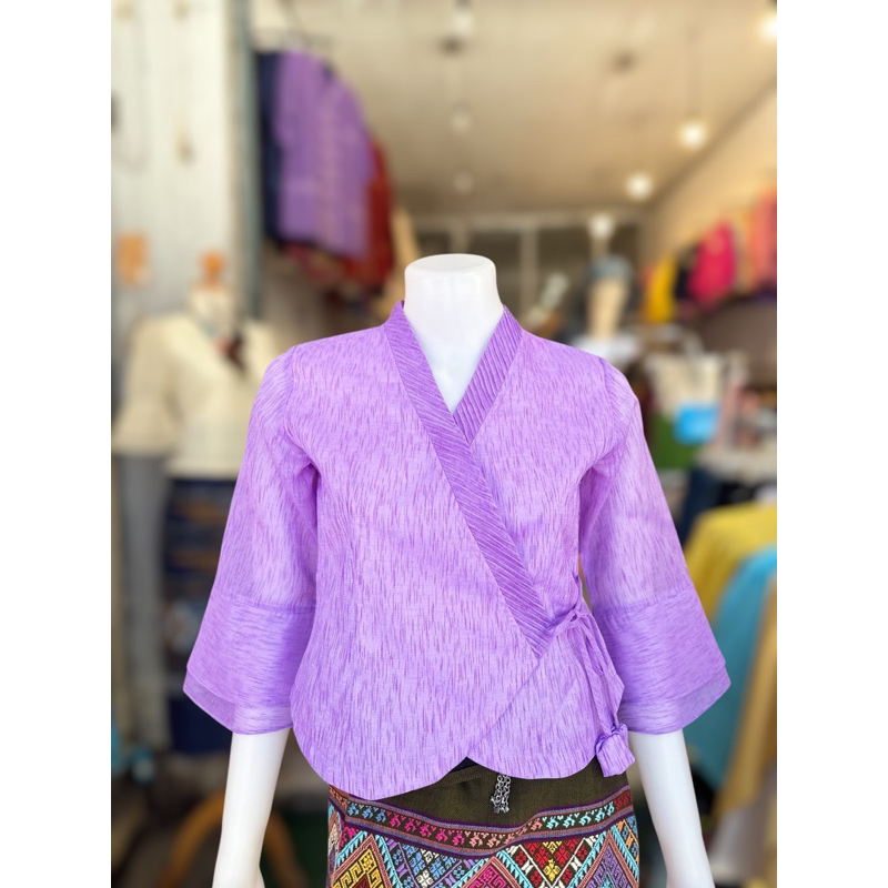 เสื้อใยสับปะรดแบบผูกข้างแขนระบาย