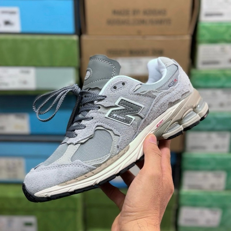 รองเท้าผ้าใบผู้ชาย รุ่น 2002R พร้อมกล่องแบรนด์📦 รองเท้าผ้าใบผู้หญิง Unisex ใส่สบาย