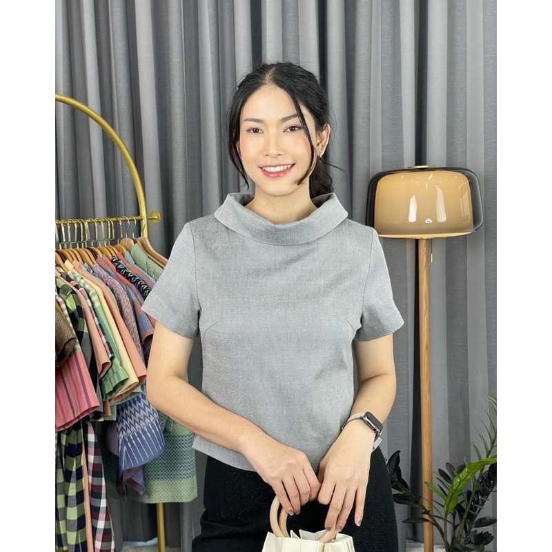 ⚡️Sale ‼️ จากปกติ 950.-⚡️เสื้อคอเต่าแขนสั้น สีเทา