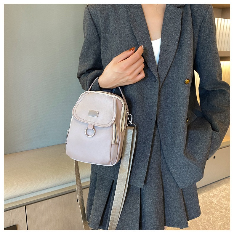 กระเป๋าเป้ถือสะพายไหล่ กระเป๋าสะพายข้าง ผ้าไนลอน 3ช่องการใช้งาน ปรับสายได้