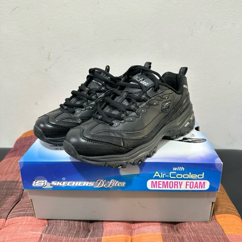 [มือสอง] Skechers สเก็ตเชอร์ส รองเท้าผู้หญิง Women D'lites Sport Shoes - 11931-BBK Size ไซส์ EU 38