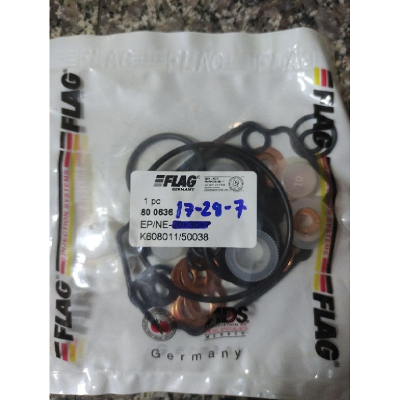 ชุดซ่อมปั๊มโซล่า ชุดซ่อมปั๊มเชื้อเพลิง NISSAN BIG-M TD-25ฝาขาว FLAG MADE GERMANY