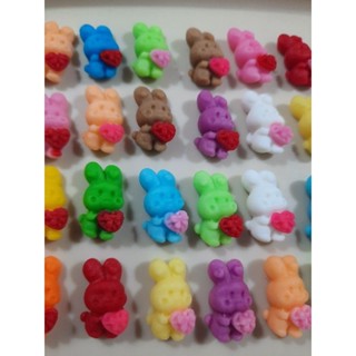 น้ำตาลกัมเพสแต่งเค้กรูปกระต่ายน้อยหัวใจ1ชุด25ชิ้น45บ.