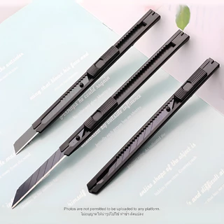 Deli คัตเตอร์ Cutter คัตเตอร์แบบล็อกอัตโนมัติ คัตเตอร์แบบพกพา ดีไซน์ทันสมัย ใบมีดคมกริบ ทนทาน ใช้งานง่าย เปลี่ยนใบมีดไ