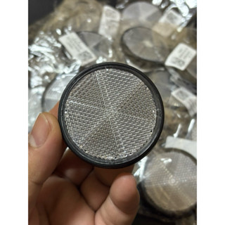 ทับทิมสะท้อนแสง สีขาว 1 คู่