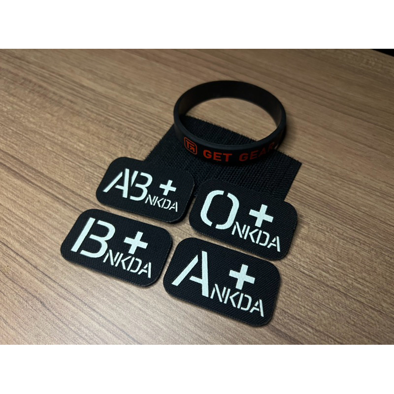 กรุ๊ปเลือดเรืองแสง (NKDA) ขนาด 3*5 cm ผ้าดำกันน้ำ