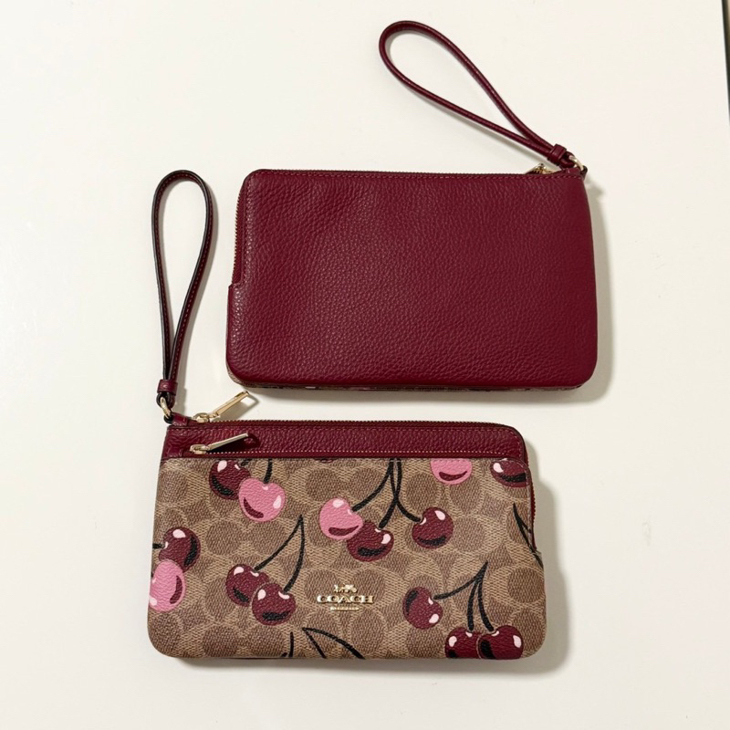พร้อมส่ง✨✨คอลเลคชั่นใหม่ 2024[ผ่อน 0%]COACH  DOUBLE ZIP WALLET #กระเป๋าคล้องมือ#กระเป๋าสตางค์