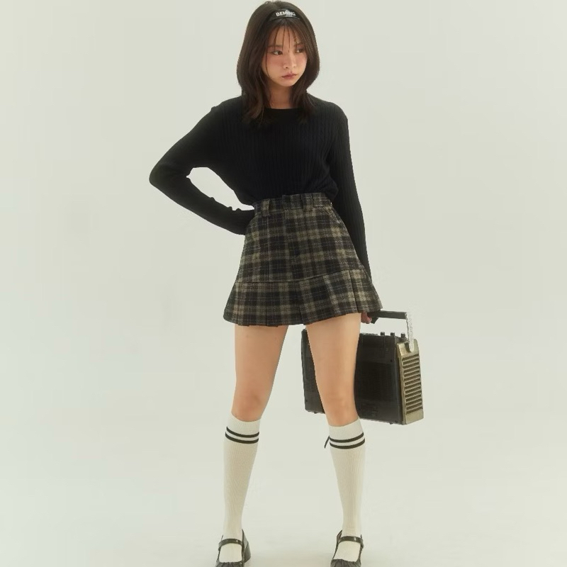 ส่งต่อ กระโปรง Beming bkk ใหม่ ไม่เคยแกะ