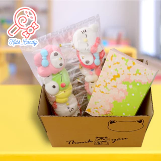 ขนม มาร์ชเมลโลว์เสียบไม้ รวมการ์ตูนญี่ปุ่น 12ชิ้น/แพค size M (Free ฐานลายซากุระสำหรับเสียบขนม) M001