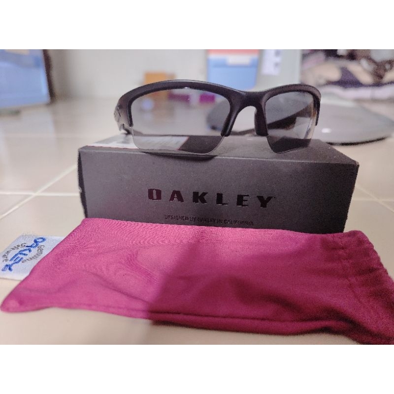 แว่น Oakley มือสอง ของแท้