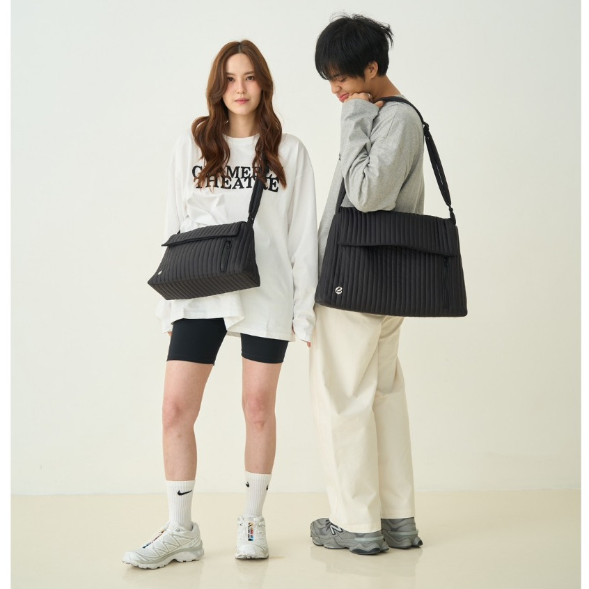 Fill in the bag กระเป๋าสะพายไนลอน รุ่น Fold (3 สี 2 ไซส์)