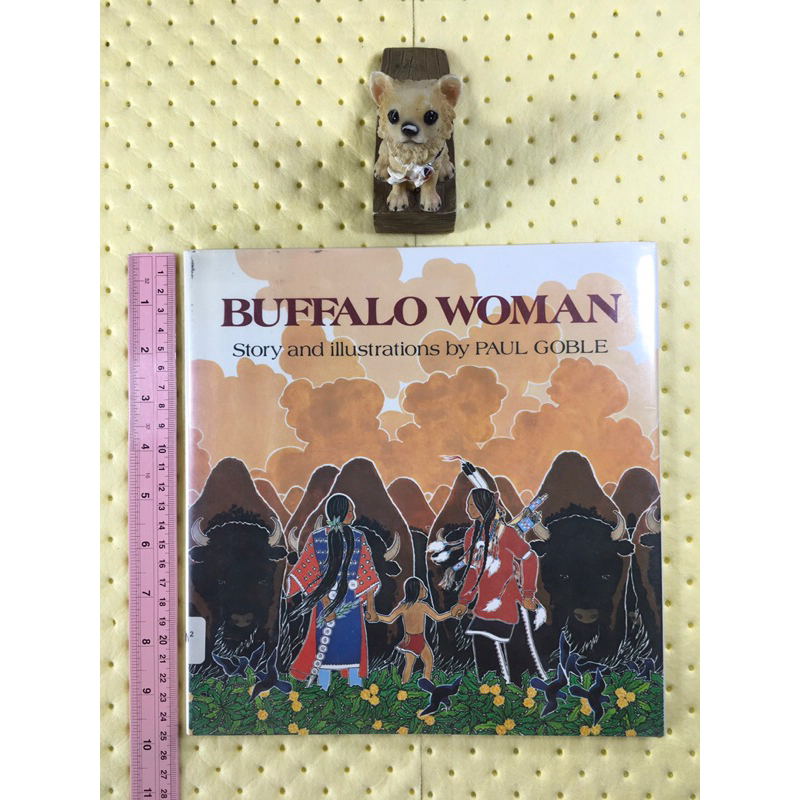 Buffalo Woman By Paul Goble หนังสือภาษาอังกฤษ (มือสอง) ปกแข็ง