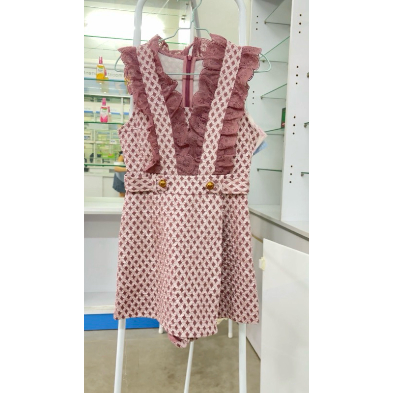 เสื้อผ้ามือ 2 size s ป้าย valley girl