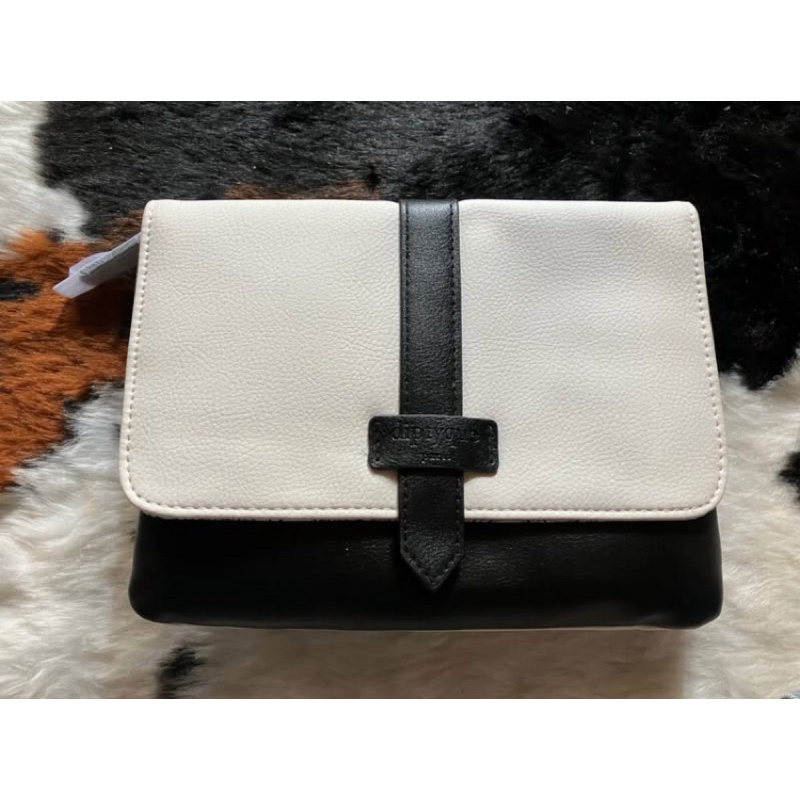 NEW Amenity kit from Qatar Airways