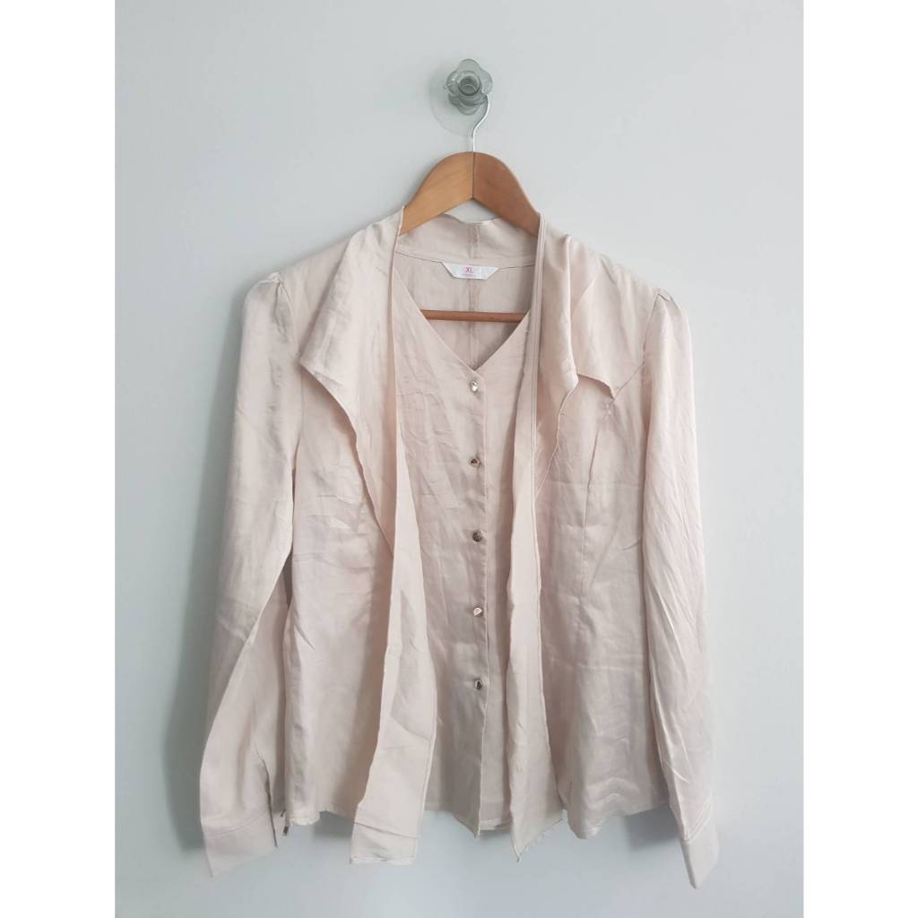 BRB-7เสื้อโพลีผ้าเนื้อเงา ผูกโบว์ที่คอ  36/24