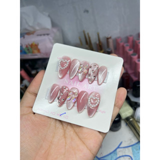 เล็บปลอมสีลูกแก้วติดอะไรทรงแหลมยาวกลางพรีออเดอร์