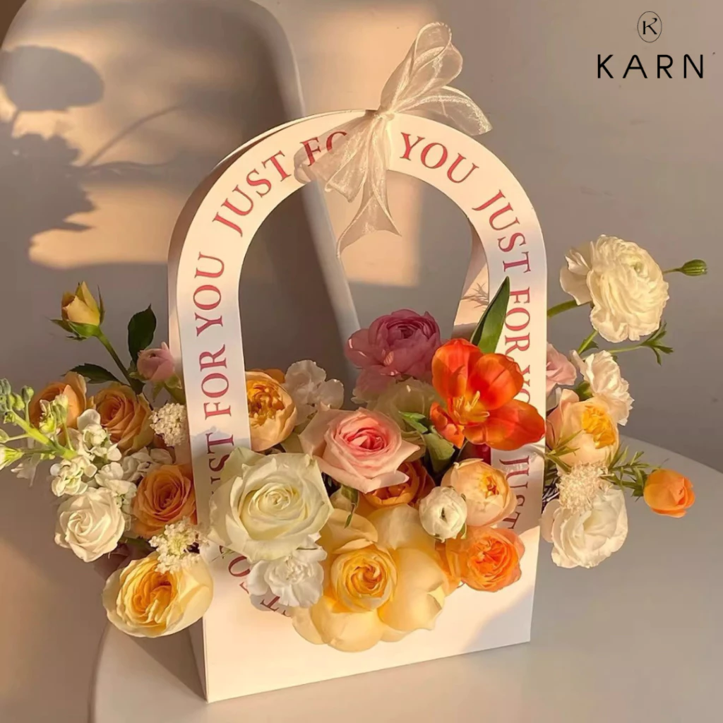 (พร้อมส่ง) KARN กล่องใส่ดอกไม้ ถุงกระดาษใส่ดอกไม้ กระเช้าดอกไม้กระดาษ อุปกรณ์ดอกไม้ วาเลนไทน์ พร้อมส่ง ราคาส่ง