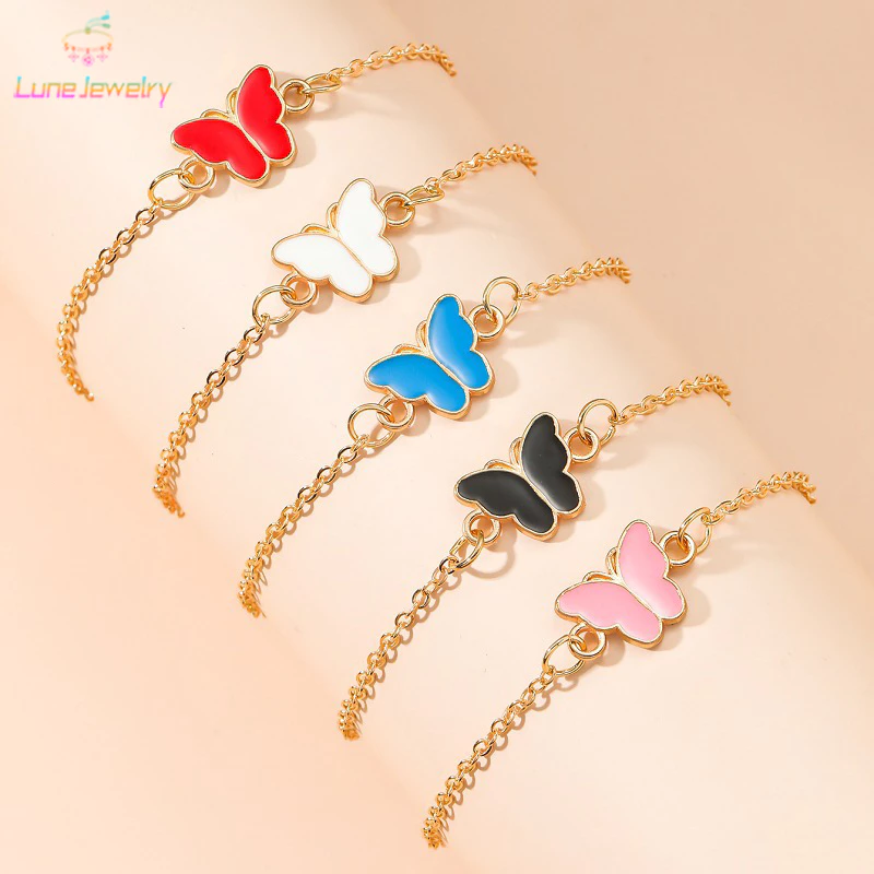 COD💖สร้อยข้อมือรูปผีเสื้อ แฟชั่น เรียบง่าย หวานเ สำหรับผู้หญิง ข้ากับทุกการแต่งกาย สร้อยข้อมือปรับได้-Lune