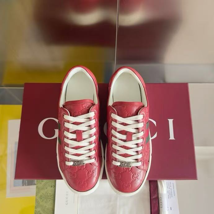 GUCCI Ace รองเท้าผ้าใบลำลอง รองเท้าสีขาวขนาดเล็ก 1638