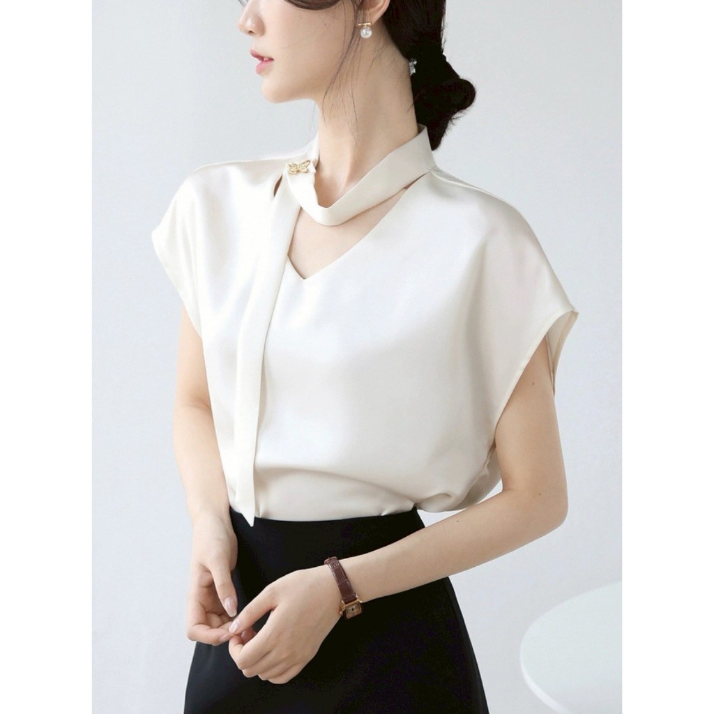 เสื้อแขนสั้น ผ้าซาตินเงาสูงฤดูร้อนหรูหรา เนื้อผ้าเบาใส่ง่ายสวยมากค่ะ ใส่เที่ยวก็ได้ใส่ทำงานก็ได้🌿🌿