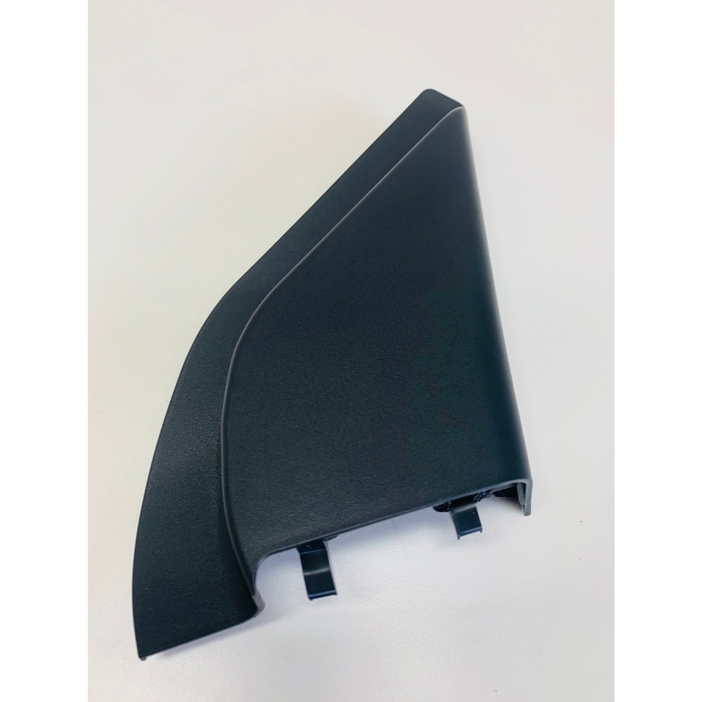 พลาสติกครอบขากระจกมองข้างข้างขวา(AZF412)swift2012