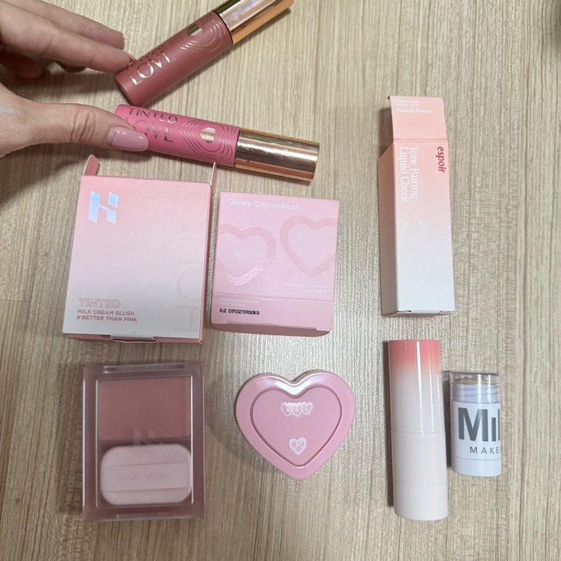 ส่งต่อ✅️คุชชั่น บลัช 3ce Sulwhasoo  Peripera Laneige Ran , espoir, CT , Aou, Milk , holika Hourglass