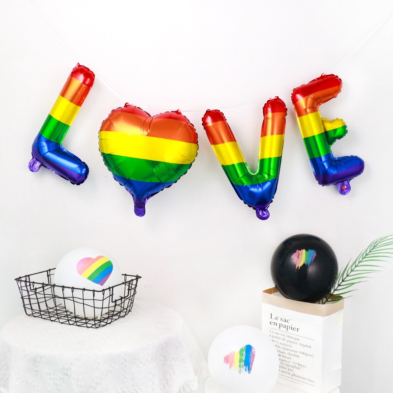 【จัดส่งไวจากกรุงเทพฯ】ลูกโป่งหัวใจสีรุ้ง ธงถือสีรุ้งสัญลักษณ์   LGBT ดอกไม้รุ้ง ของตกแต่งงานไพรด์ เทศ