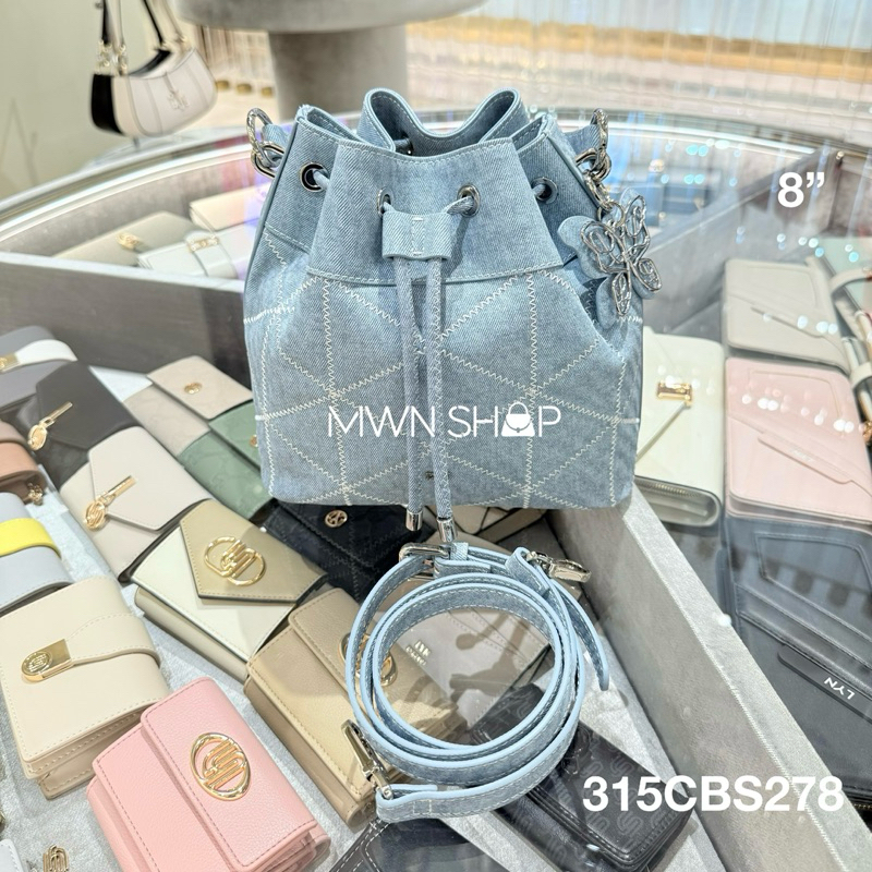 Lyn กระเป๋า มีโค้ดลด30% papillion bucket m กระเป๋าสะพายข้าง ทรงขนมจีบ ของแท้จากชอป