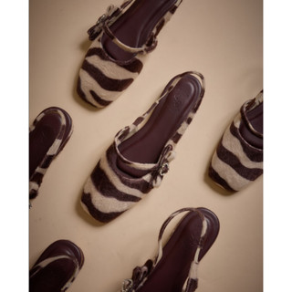 as above A110 รองเท้าคัทชู