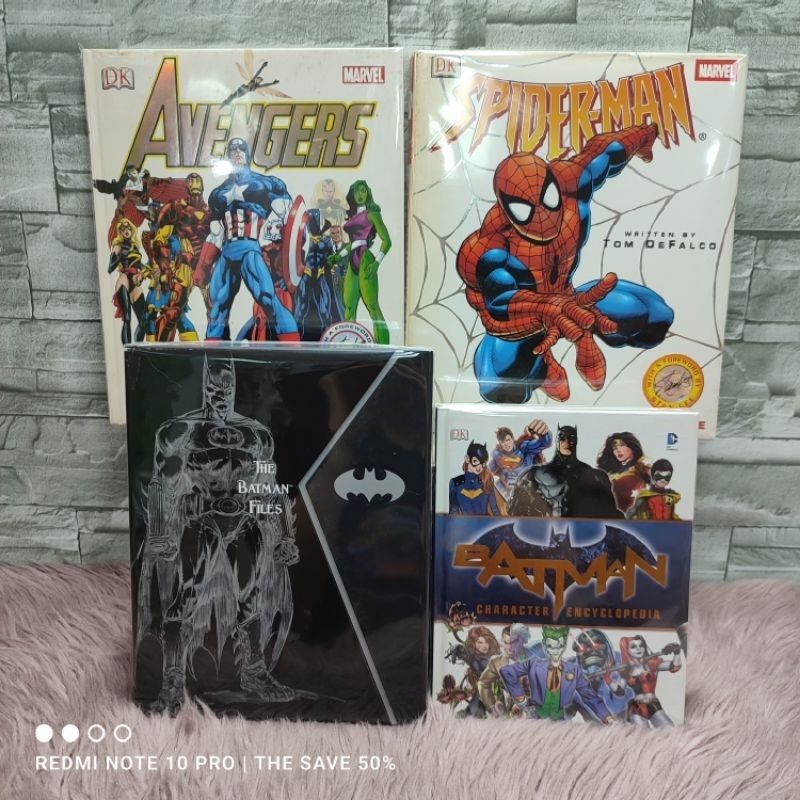 หนังสือคอมมิคส์ MARVEL DC : BAT MAN CHARACTER Z2016 THE BAT MAN FILES Z2015 SPIDER MAN Z2014 AVENGER