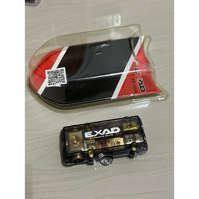 295บาท​ ฟิวส์​เข้า​1​ออก​2​  ยี่ห้อ EXAD  ฟิวส์ติด​รถยนต์​