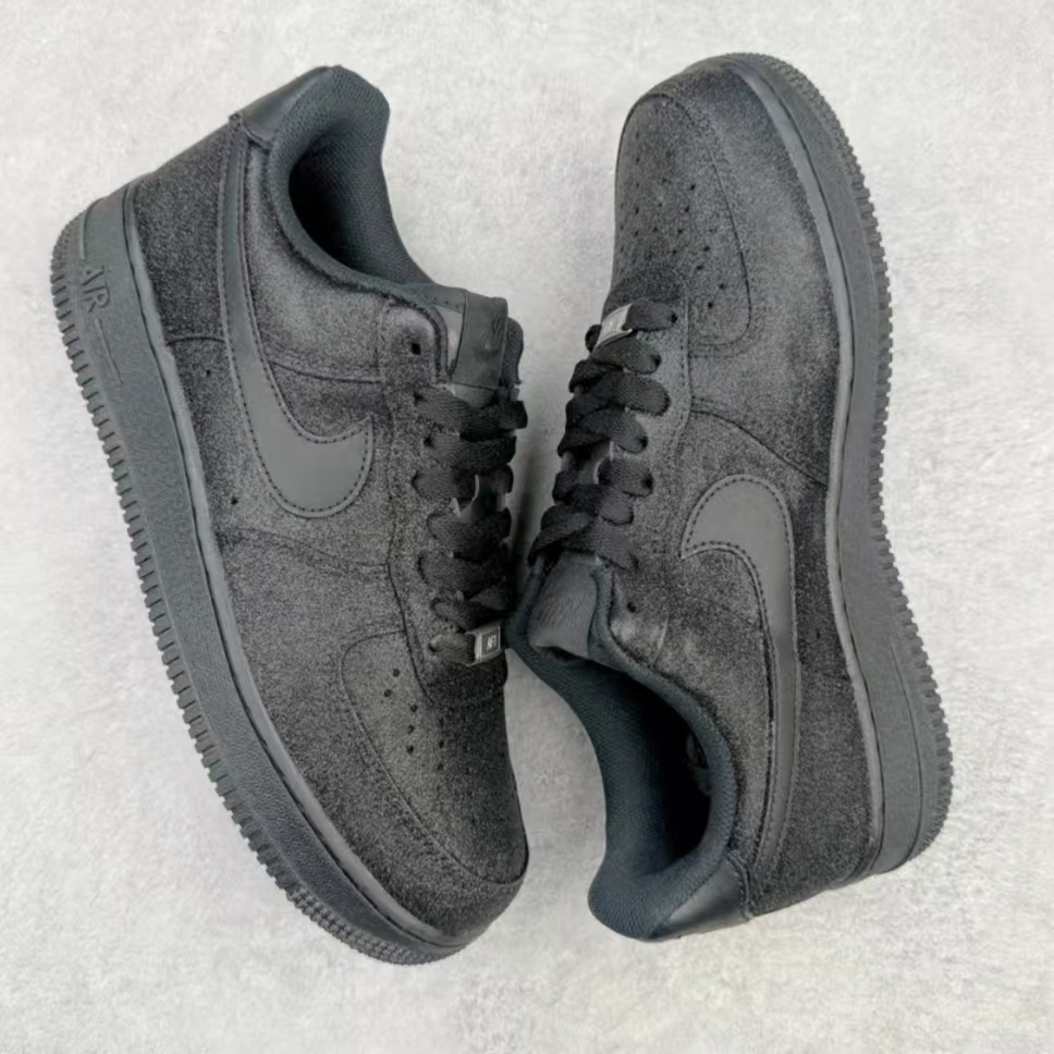Nike Air Force 1 07 รองเท้า Unisex สไตล์สตรีท