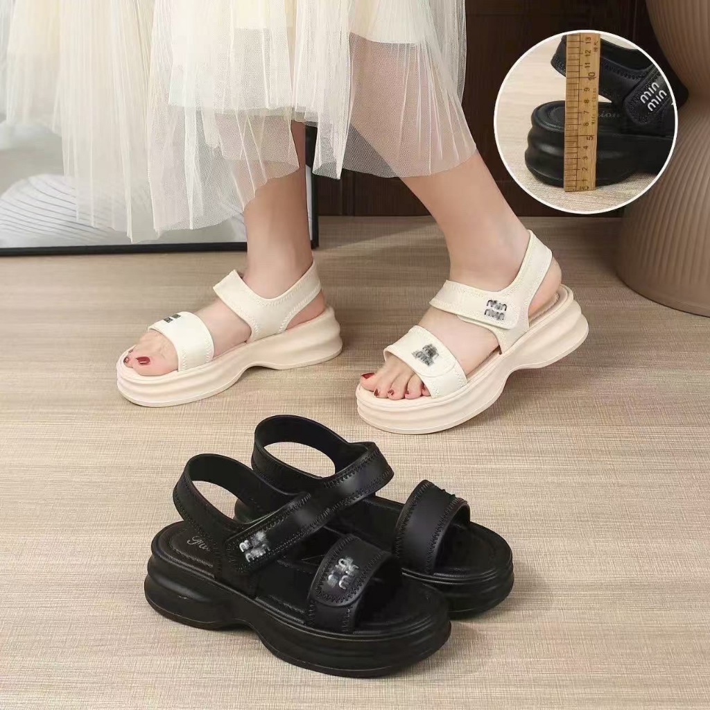 พร้อมส่งจากไทยร【6885】องเท้าส้นตึกแต่งสายคาดตัวหนังสือแบบสวมสีพื้นเบสิคใส่ง่าย