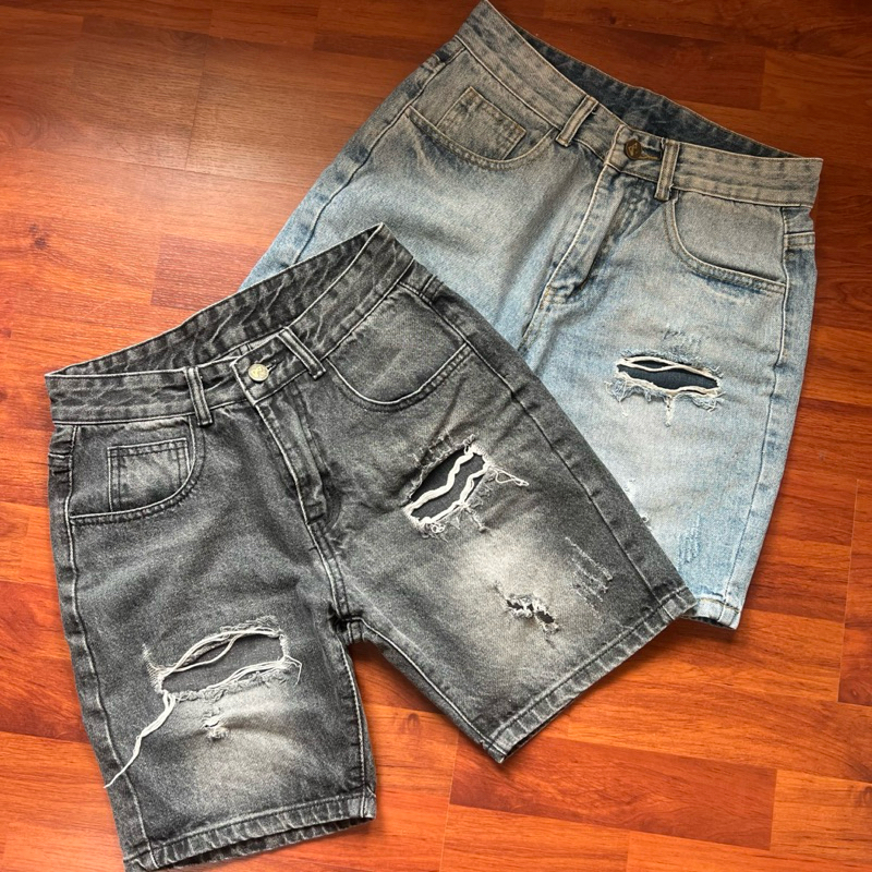 -มือสอง- กางเกงยีนส์ขาสั้น Buck off Size S แต่งขาด เท่ๆ