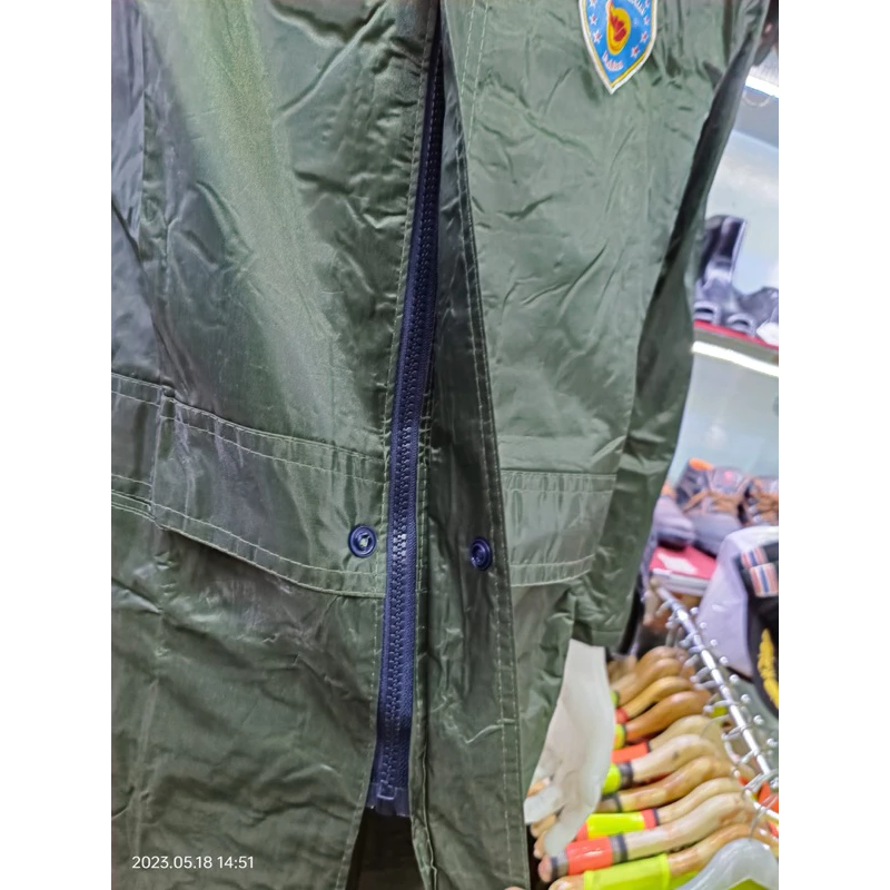 ชุดกันฝนเสื้อและกางเกง ผ้า PVC มีฮูดในตัว thumbnail 8