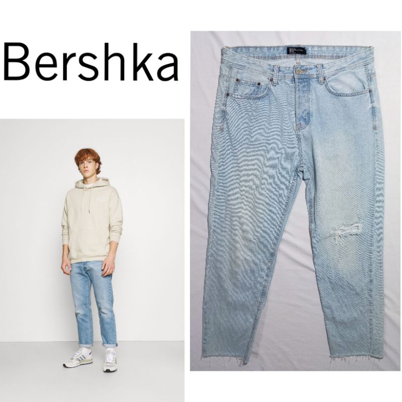 Bershka 💯 กางเกงยีนส์ สภาพดี ใช้งานน้อย เอว 35 EUR 42