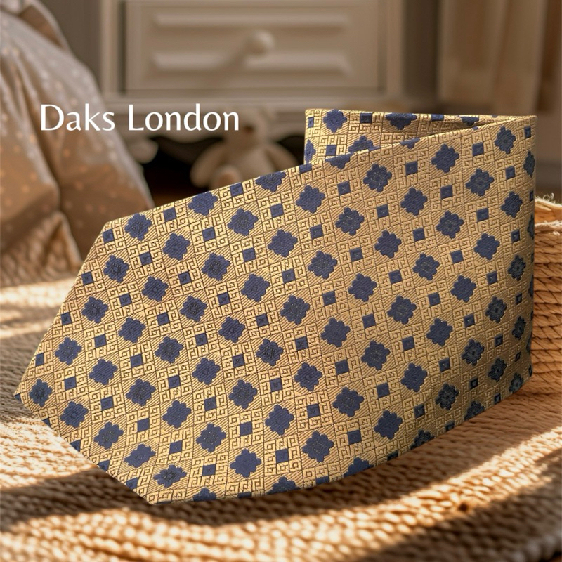เนคไทแบรนด์ Daks London