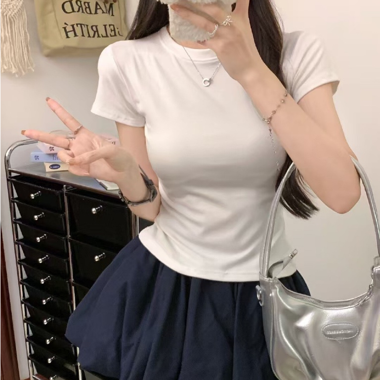 เสื้อยืดคอกลมสีพื้น เสื้อยืดทรงเบสิคผู้หญิง  Basic